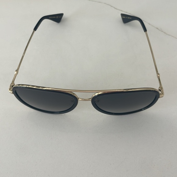 Gucci Polarized Sunglasses - Picture 6 of 9